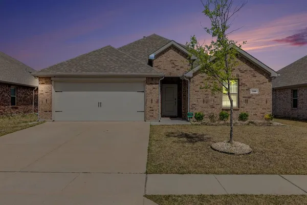 $1,995 | 706 Spur Ridge, Princeton, TX 75407