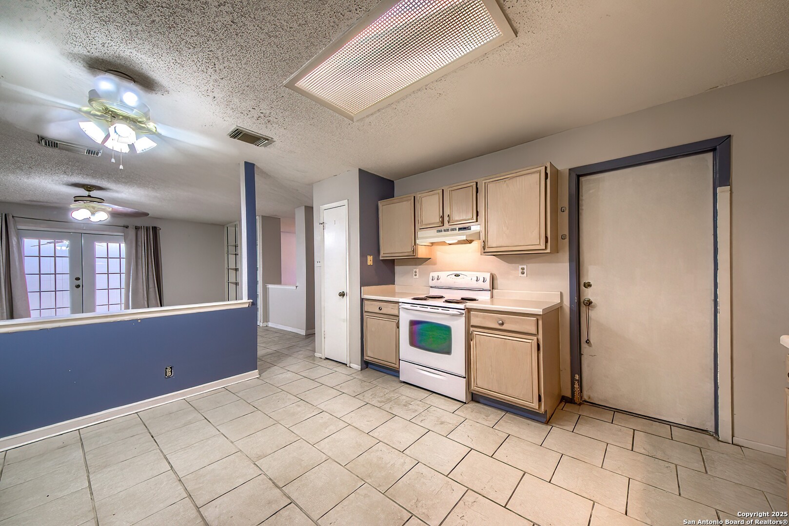 6827 Misty Field Drive Converse, TX 78109 - Photo 11 of 25