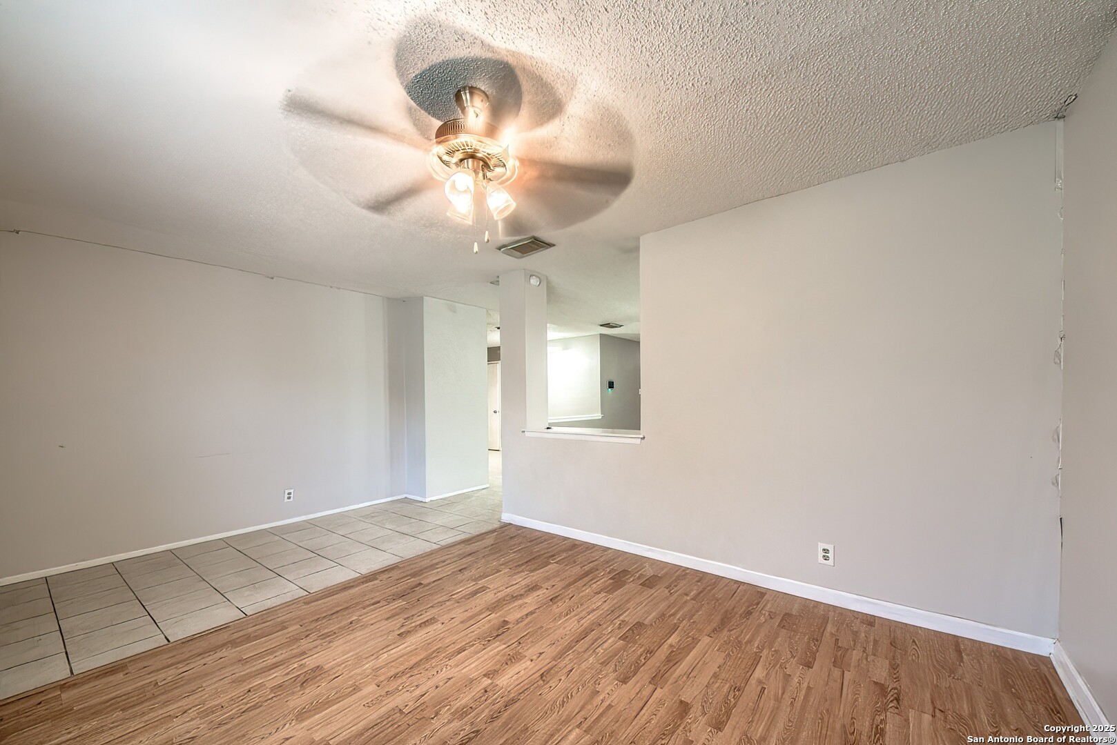 6827 Misty Field Drive Converse, TX 78109 - Photo 5 of 25