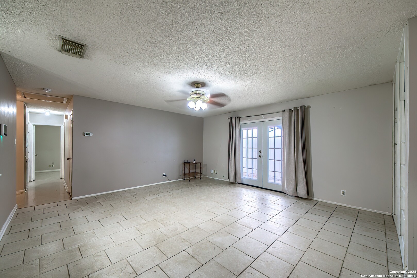 6827 Misty Field Drive Converse, TX 78109 - Photo 6 of 25