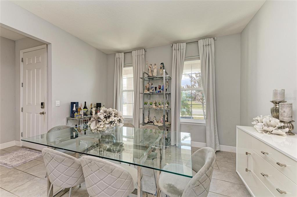 5238 Grove Mill Loop Bradenton, FL 34211 - Photo 10 of 54