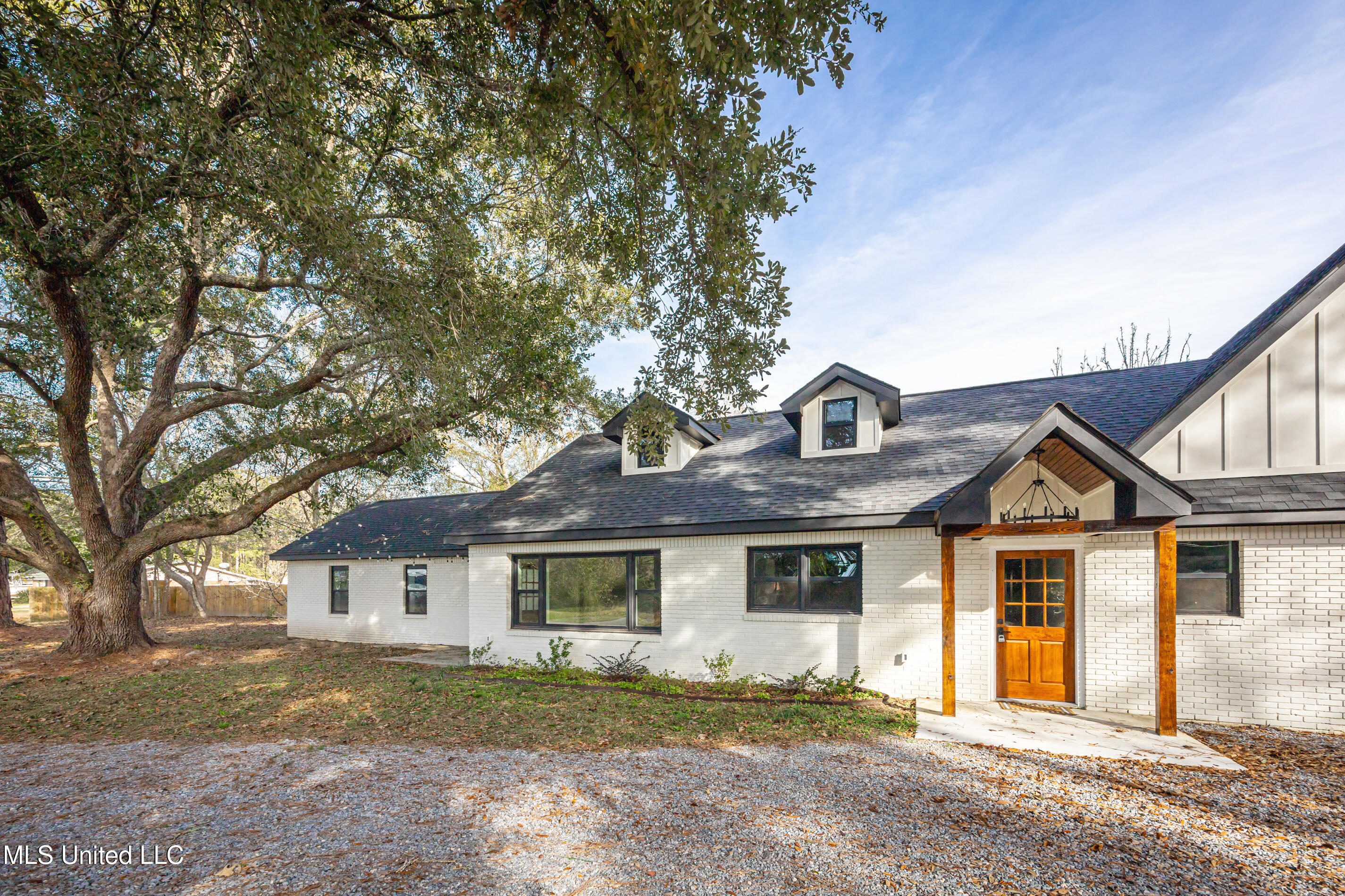 9329 Ridgeview Drive Ocean Springs, MS 39564 - Photo 109 of 126 IMG_1268