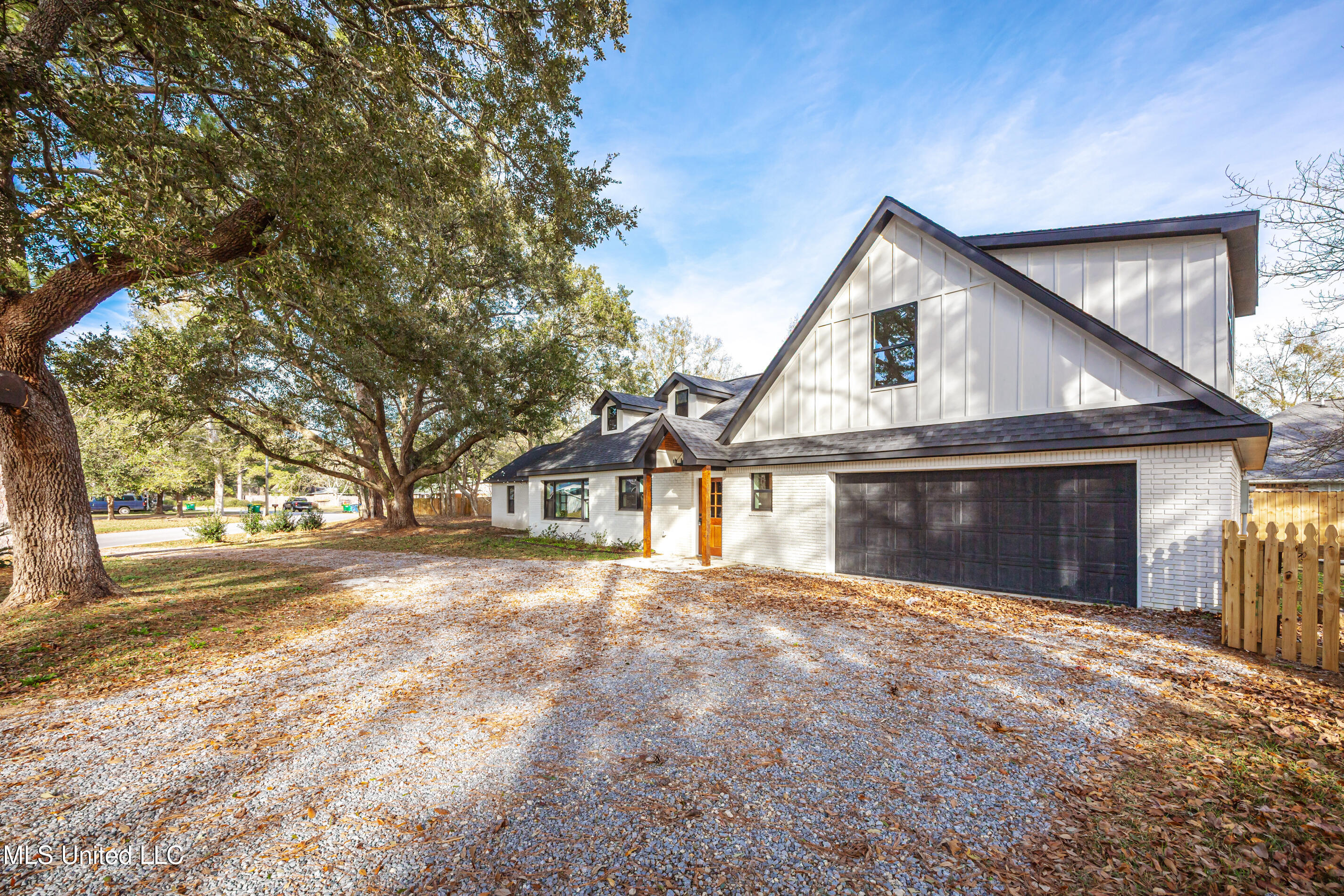 9329 Ridgeview Drive Ocean Springs, MS 39564 - Photo 110 of 126 IMG_1277