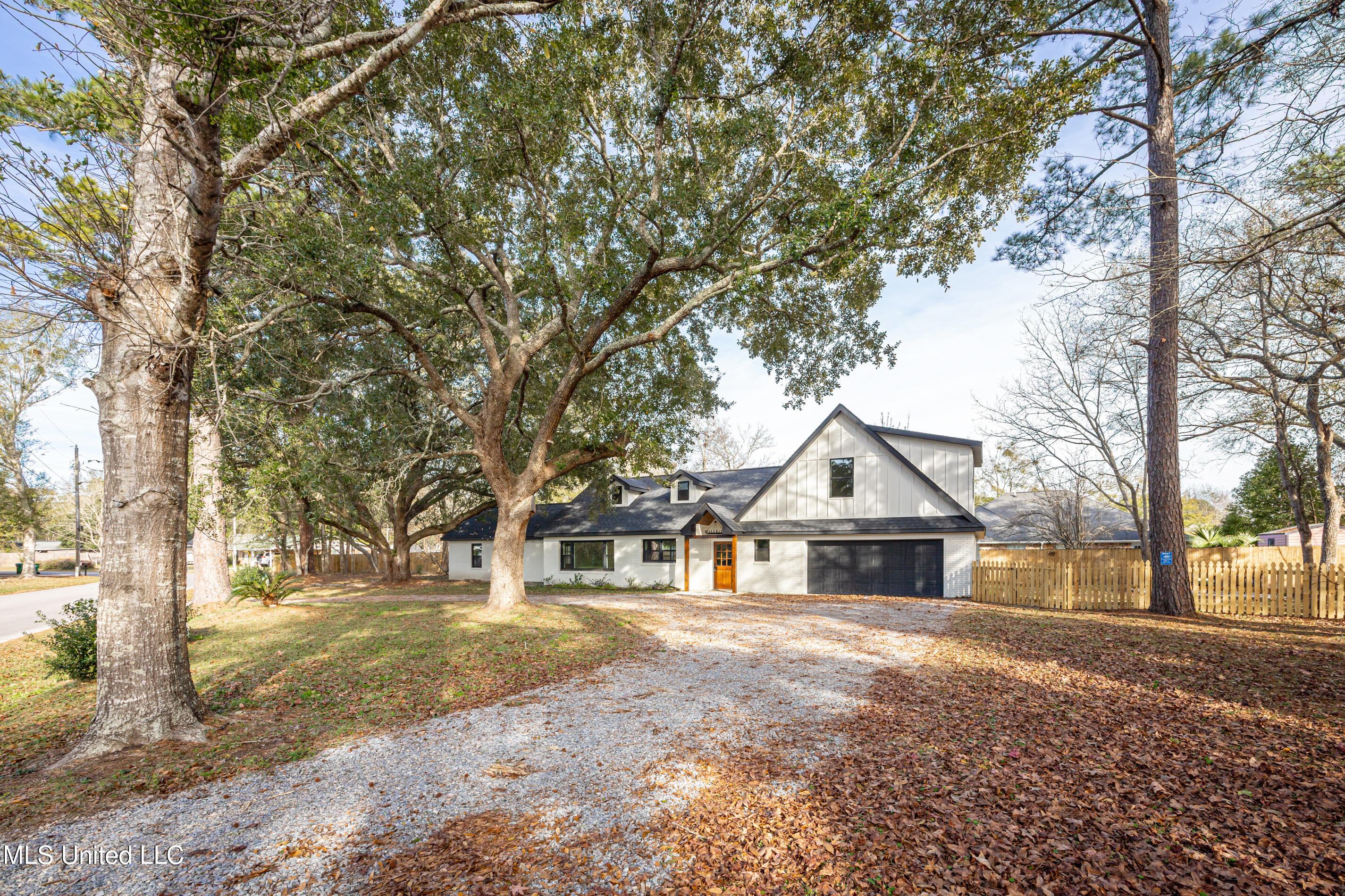 9329 Ridgeview Drive Ocean Springs, MS 39564 - Photo 111 of 126 IMG_1280