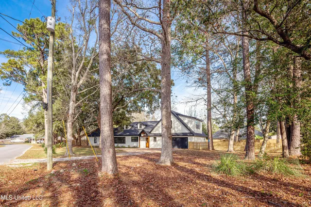 $485,000 | 9329 Ridgeview Drive, Ocean Springs, MS 39564