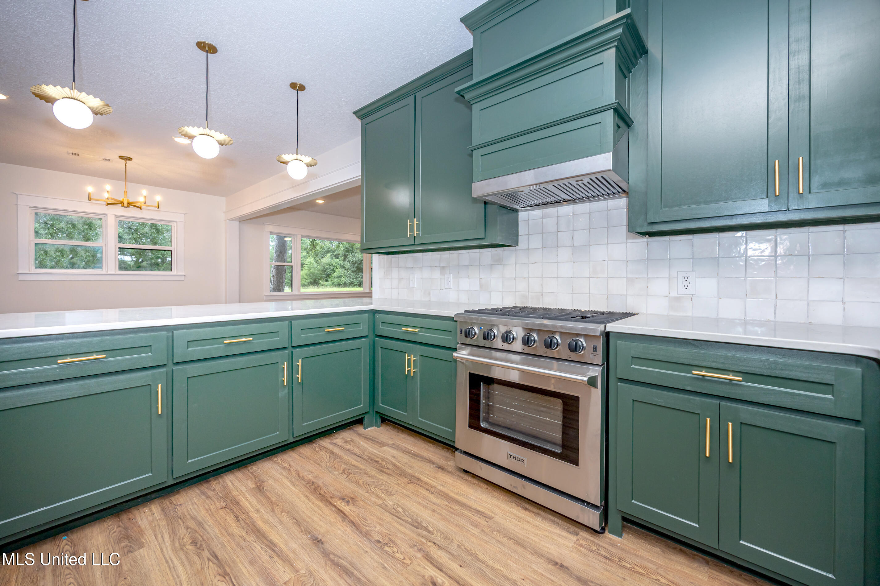 9329 Ridgeview Drive Ocean Springs, MS 39564 - Photo 26 of 126 IMG_4124