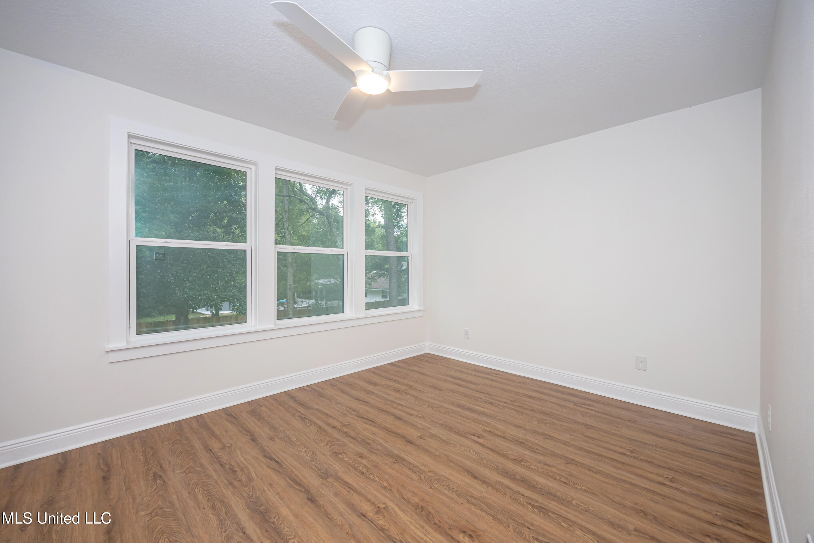 9329 Ridgeview Drive Ocean Springs, MS 39564 - Photo 59 of 114 IMG_4173