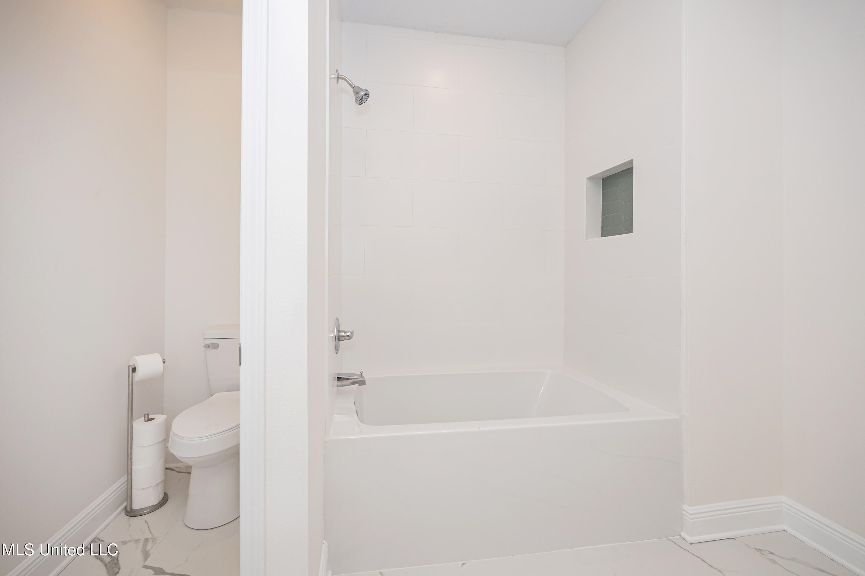 9329 Ridgeview Drive Ocean Springs, MS 39564 - Photo 60 of 126 IMG_4153