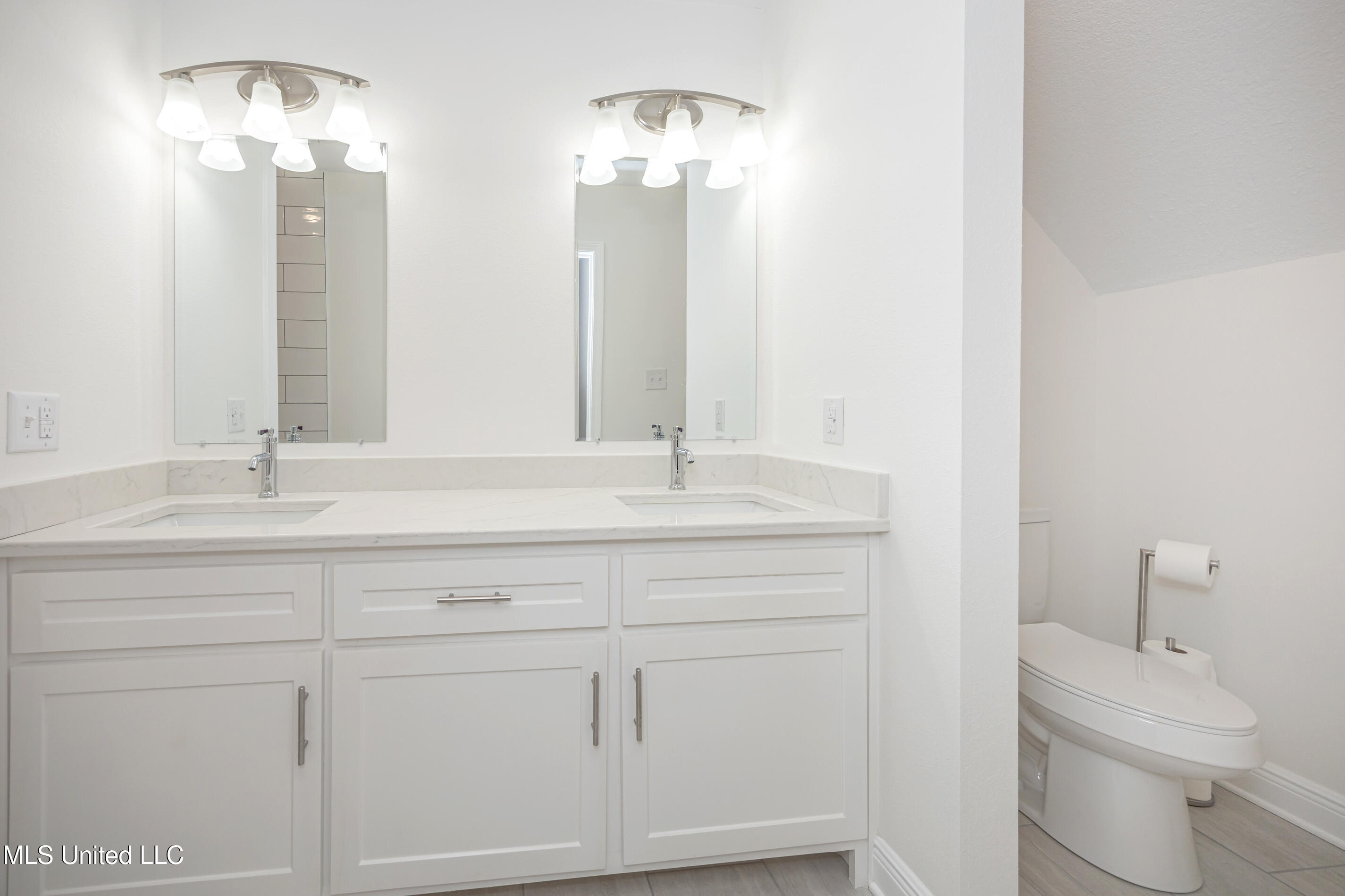 9329 Ridgeview Drive Ocean Springs, MS 39564 - Photo 67 of 126 IMG_4163