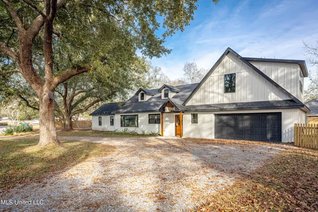 $485,000 | 9329 Ridgeview Drive, Ocean Springs, MS 39564