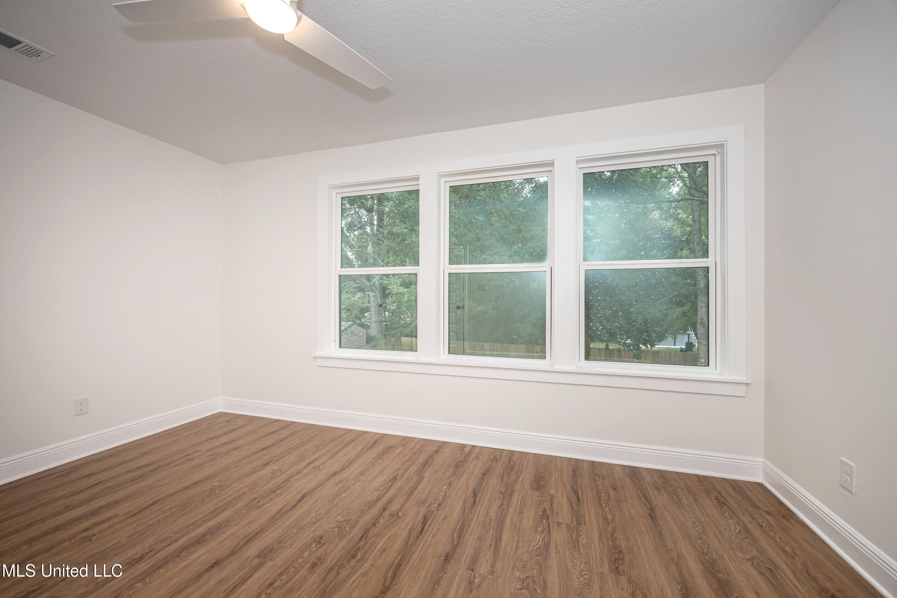 9329 Ridgeview Drive Ocean Springs, MS 39564 - Photo 73 of 126 IMG_4179