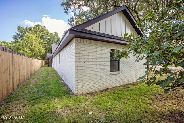 $485,000 | 9329 Ridgeview Drive, Ocean Springs, MS 39564