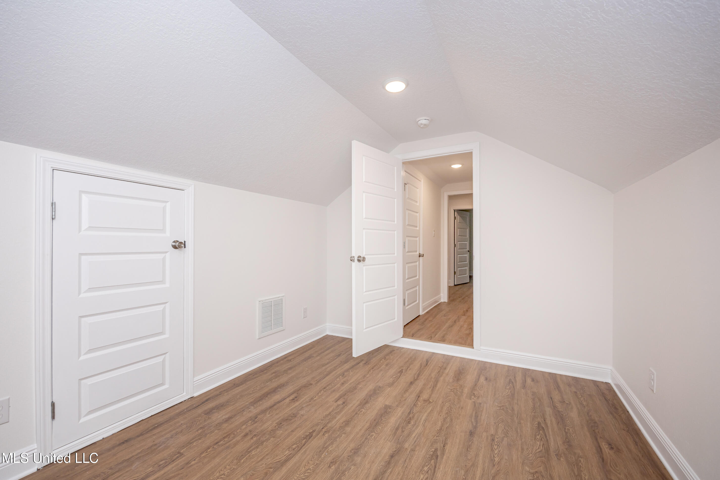 9329 Ridgeview Drive Ocean Springs, MS 39564 - Photo 82 of 126 IMG_4186