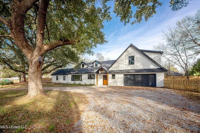 $485,000 | 9329 Ridgeview Drive, Ocean Springs, MS 39564