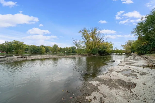 $839,000 | 2110-a-b State Route 31, Oswego, IL 60543