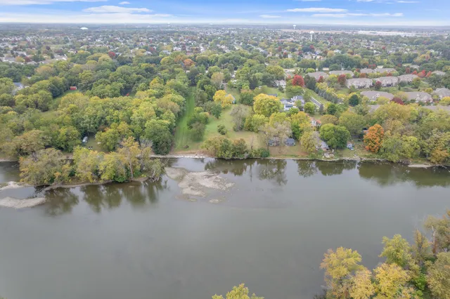 $839,000 | 2110-a-b State Route 31, Oswego, IL 60543