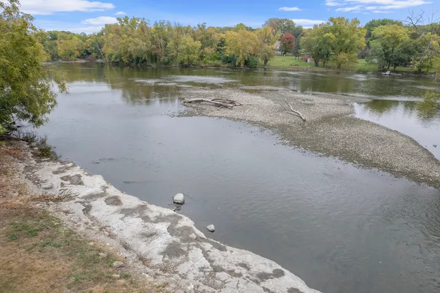 $839,000 | 2110 State Rte 31, Oswego, IL 60543