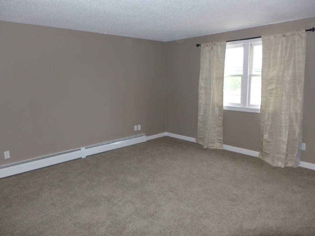 490 West River Road Hooksett, NH 03106 - Photo 14 of 32