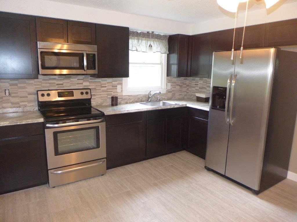 490 West River Road Hooksett, NH 03106 - Photo 4 of 32