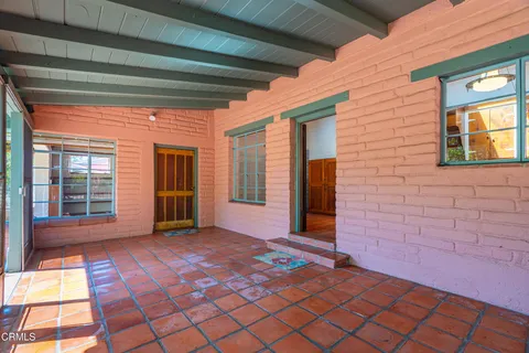 $1,589,000 | 2300 El Moreno Street, La Crescenta, CA 91214