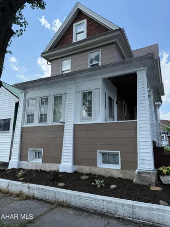 $99,900 | 407 North 6th Avenue, Altoona, PA 16601