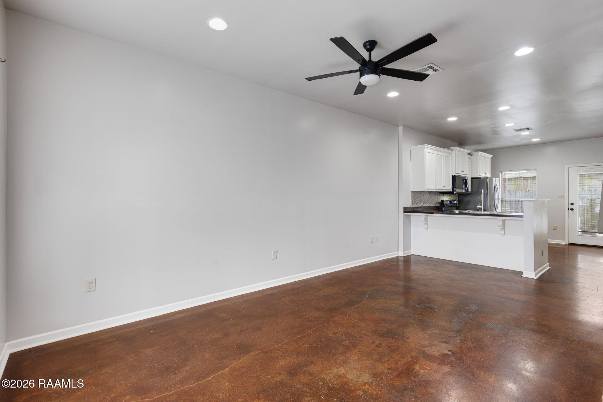 1402 Jefferson Street, Unit 102 Lafayette, LA 70501 - Photo 10 of 33 7-web-or-mls-1402 Jefferson St 102-4