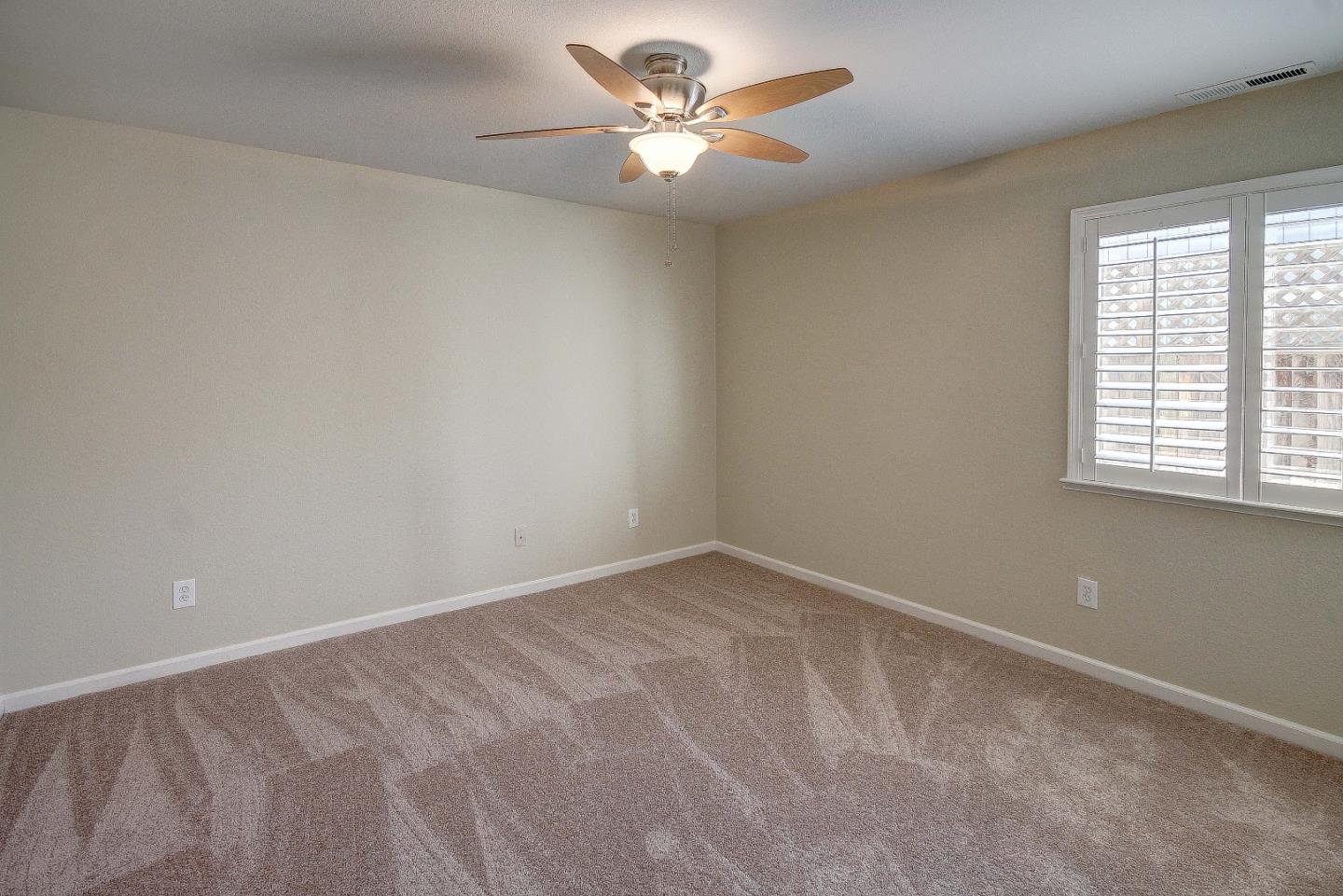 491 Bridgevale Road Hollister, CA 95023 - Photo 10 of 16 Gallery Image 10
