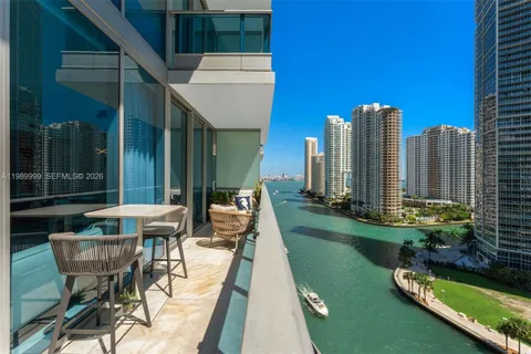 $1,595,000 | 200 Biscayne Blvd Way, Unit 1406, Miami, FL 33131
