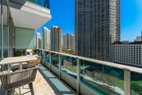 $1,595,000 | 200 Biscayne Blvd Way, Unit 1406, Miami, FL 33131