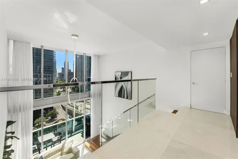 $1,595,000 | 200 Biscayne Blvd Way, Unit 1406, Miami, FL 33131