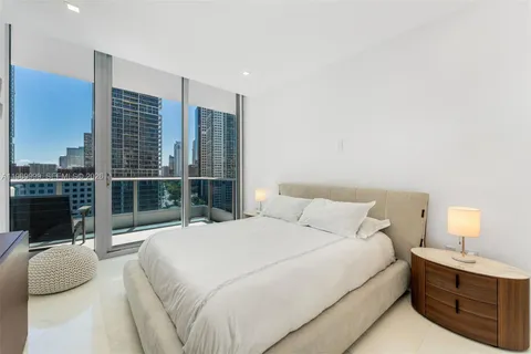 $1,595,000 | 200 Biscayne Blvd Way, Unit 1406, Miami, FL 33131