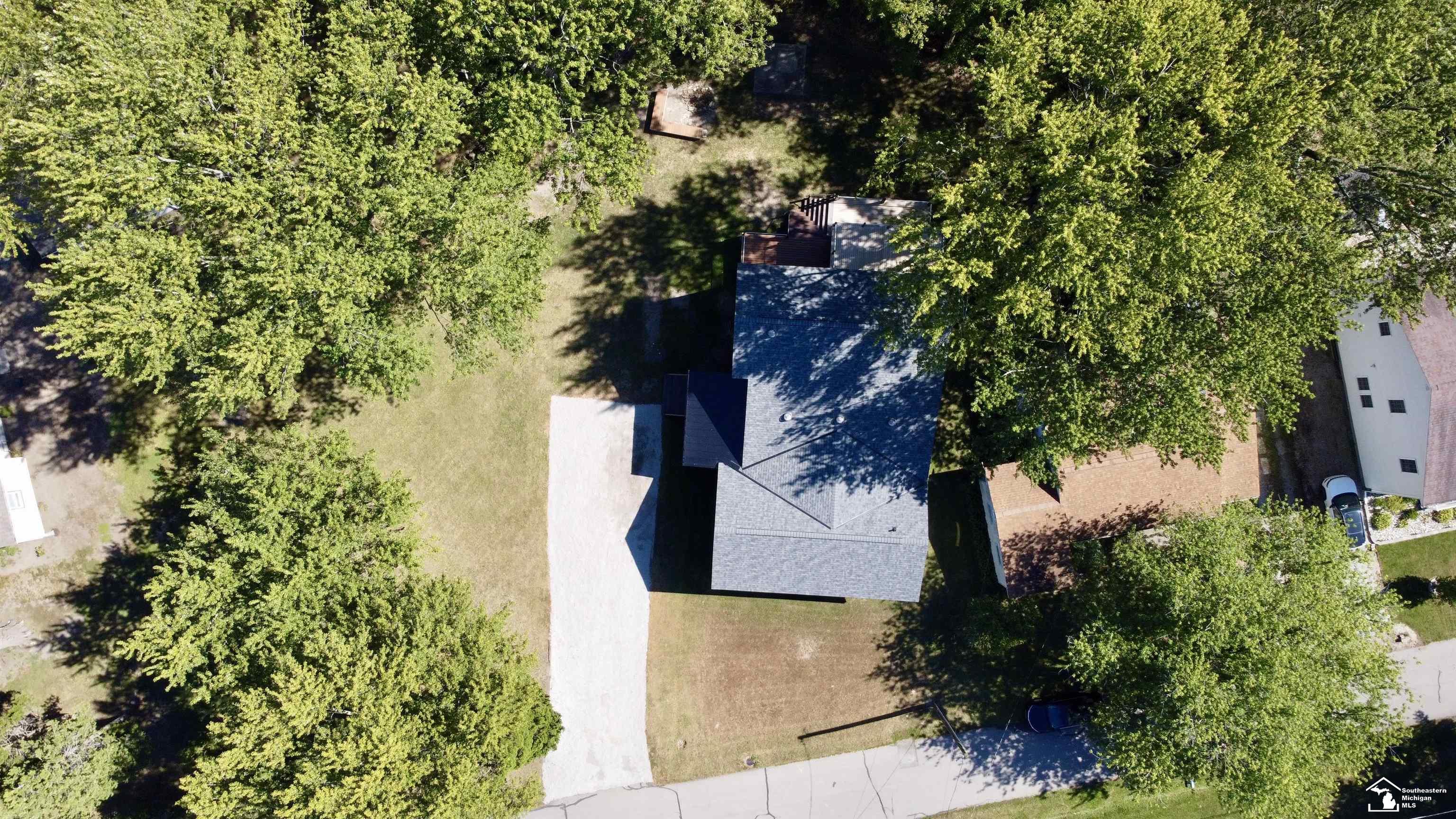 13562 Avalon Road Monroe, MI 48161 - Photo 2 of 41