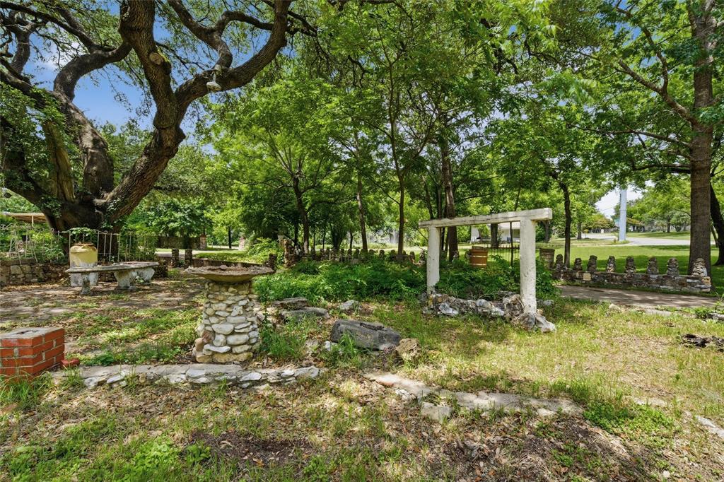 3722 North 27th Street Waco, TX 76708 - Photo 9 of 20 a view of a park with large trees