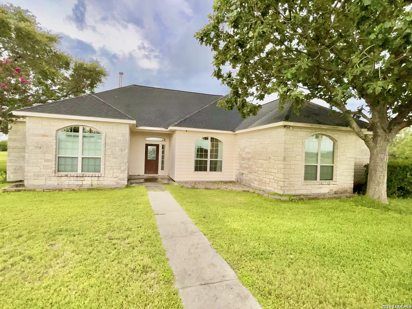 721 Deaf Smith Road Beeville, TX 78102 - Photo 1 of 49