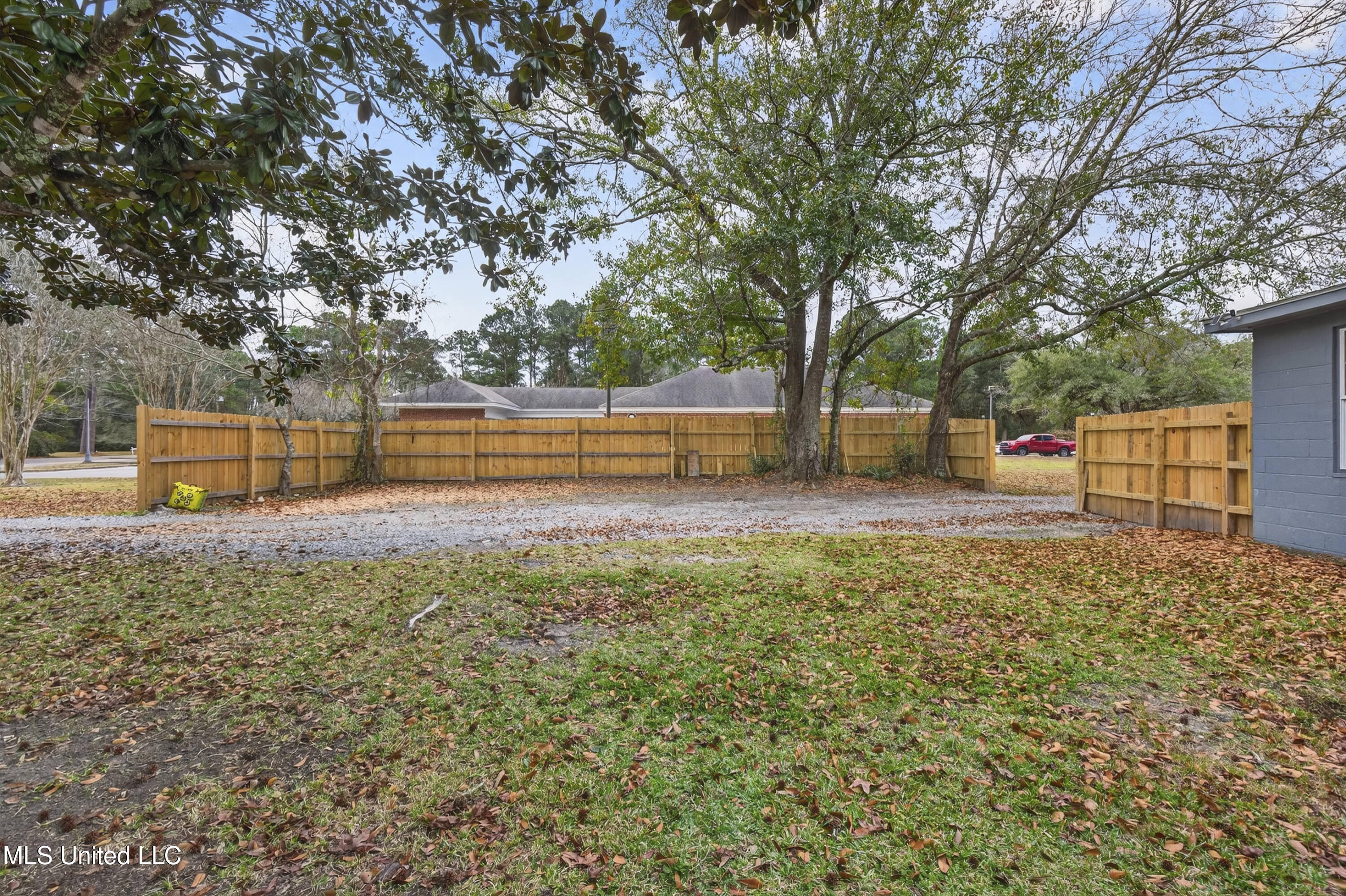 7621 Elder Ferry Road Moss Point, MS 39563 - Photo 31 of 41 7621ElderFerryRd-32