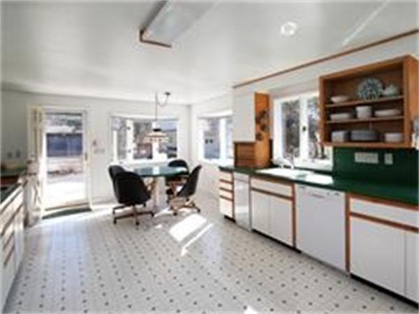 15 Nairn Road Bourne, MA 02559 - Photo 9 of 18