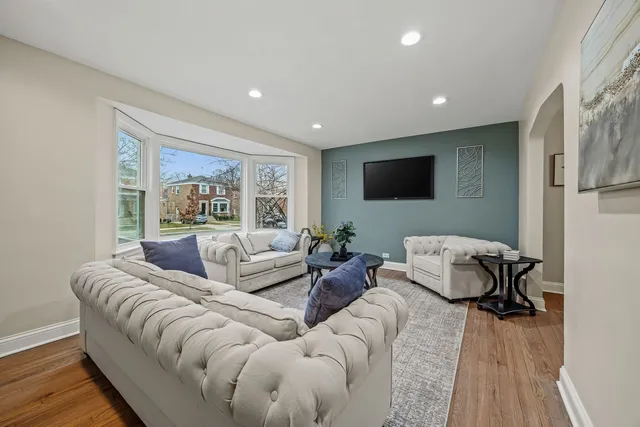 $425,000 | 9908 South Maplewood Avenue, Chicago, IL 60655