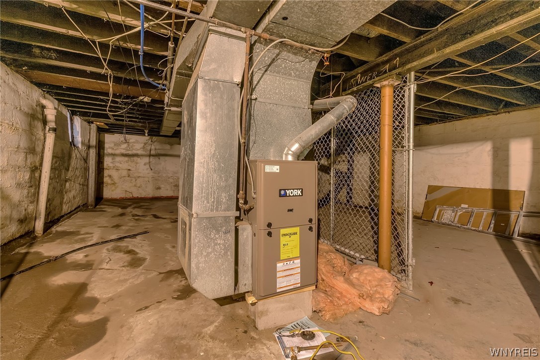 72 Sunset Street Buffalo, NY 14207 - Photo 15 of 39