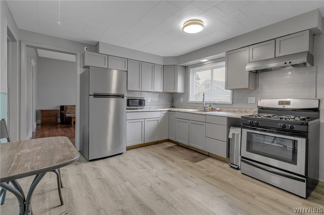 72 Sunset Street Buffalo, NY 14207 - Photo 9 of 39