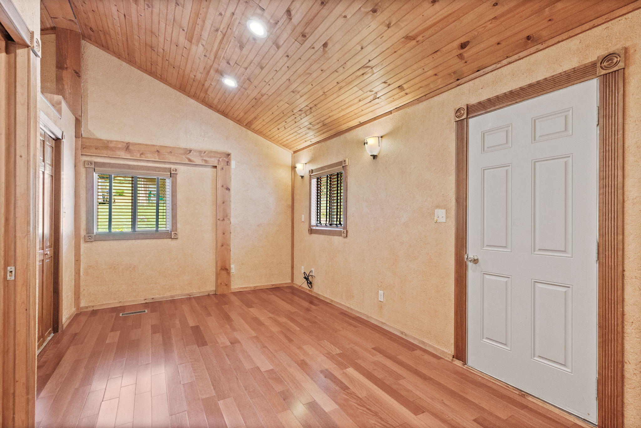 731 East Snowflake Road Surgoinsville, TN 37873 - Photo 20 of 53 11-web-or-mls-217A4769