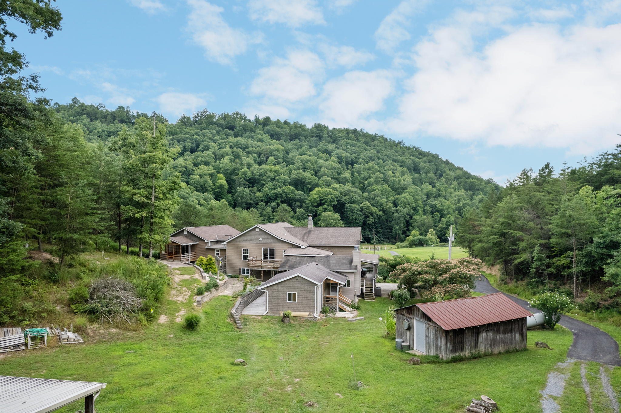 731 East Snowflake Road Surgoinsville, TN 37873 - Photo 46 of 53 48-web-or-mls-DJI_0387