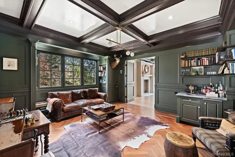 $6,250,000 | 9 Terrace Circle, Armonk, NY 10504