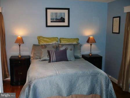 40 Cedar Knoll Road Cockeysville, MD 21030 - Photo 14 of 28 Large Bedroom #1