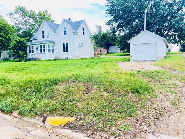 $109,000 | 227 South Avenue, Boyd, MN 56218