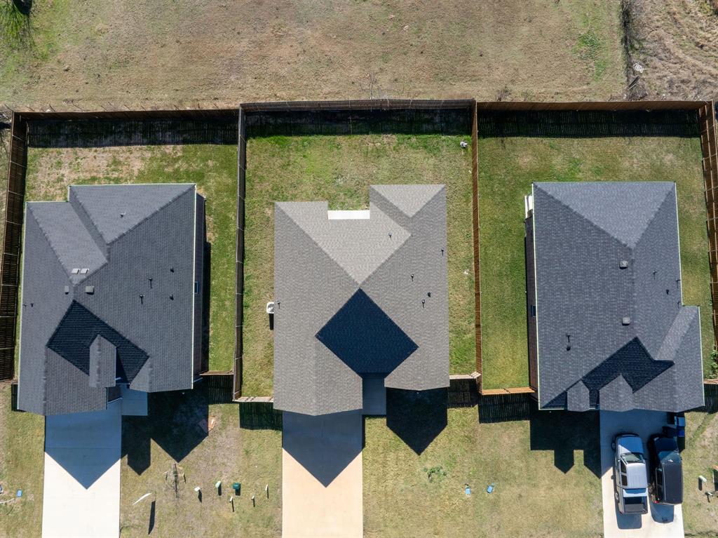 1020 Springview Lane Mabank, TX 75147 - Photo 8 of 40