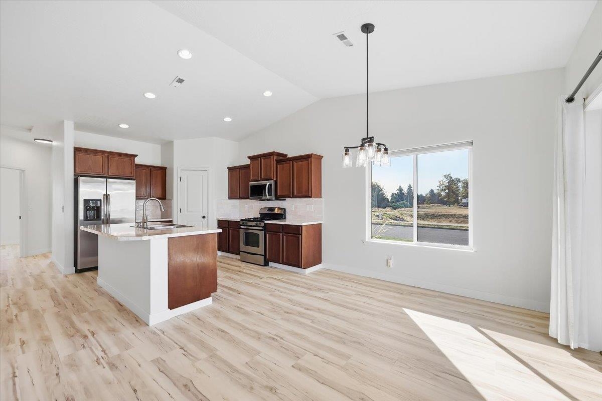 9515 North Prescott Road Spokane, WA 99208 - Photo 11 of 33 Gallery Image 11