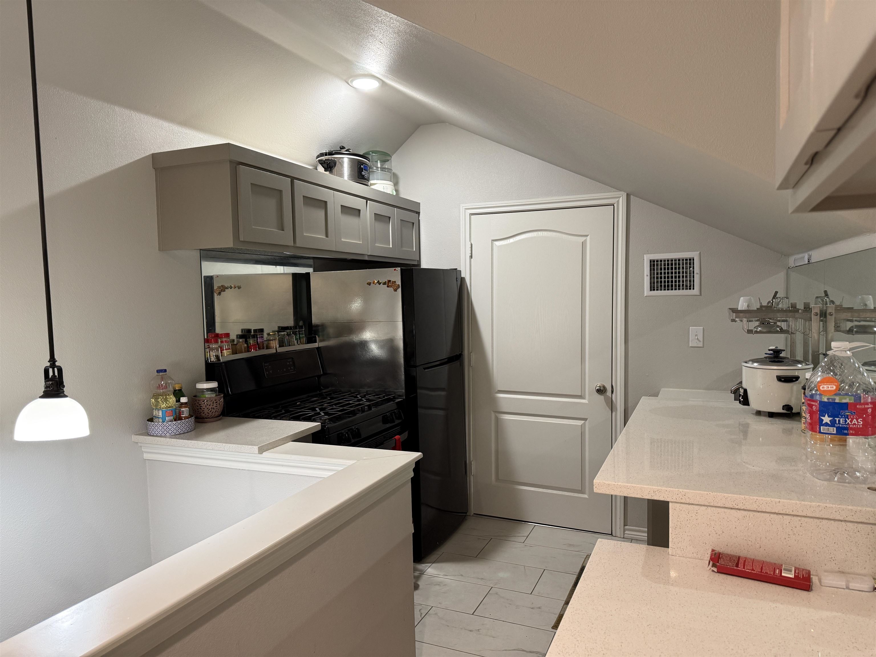 739 Summit Springs Drive Marble Falls, TX 78654 - Photo 7 of 15