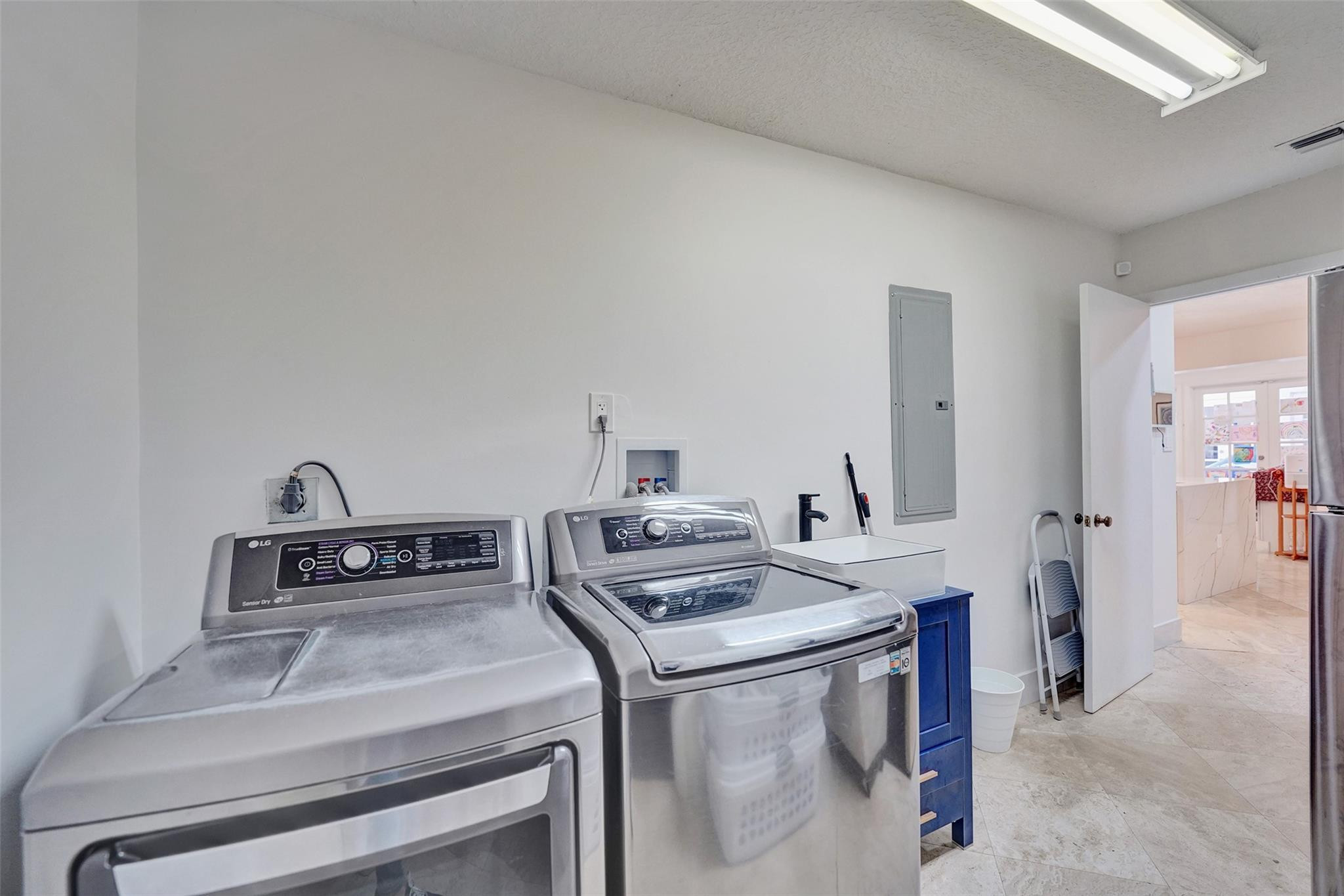 3401 North 31st Terrace Hollywood, FL 33021 - Photo 19 of 24 Photo 19