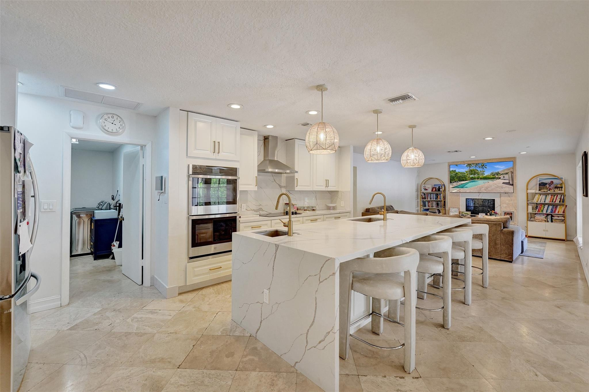 3401 North 31st Terrace Hollywood, FL 33021 - Photo 6 of 24 Photo 6