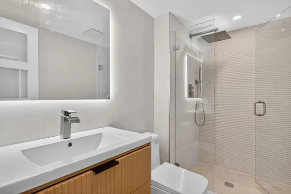 $3,300 | 525 North Ocean Boulevard, Unit 422, Pompano Beach, FL 33062